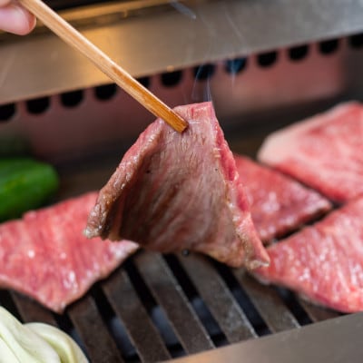 熊野牛　焼肉セット1kg　(牛脂付き)【配送不可地域：離島】