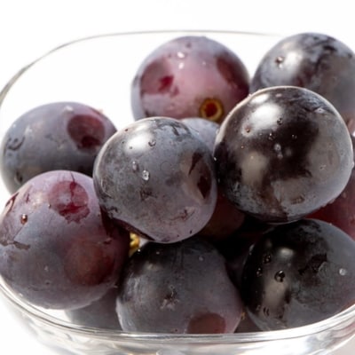 【新鮮・産直】和歌山かつらぎ町産のたねなしピオーネ約2kg【2026年度発送分】上富田町【配送不可地域：離島・北海道・沖縄県】