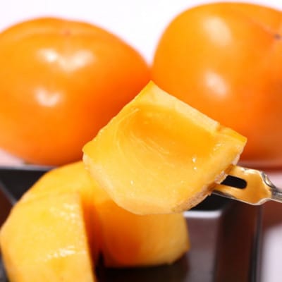 【秋の味覚】和歌山産たねなし柿約2kg  化粧箱入り(2L～4Lサイズ)(上富田町)2026年度発送【配送不可地域：離島】