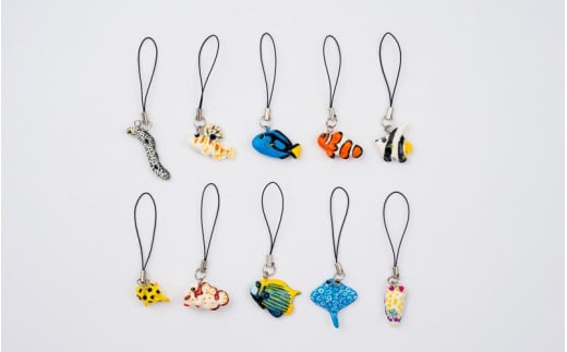 デフォルメストラップ / キーホルダー 魚 さかな フィッシュ 釣り 海 うみ クマノミ 海水魚 海の生き物 鍵 かぎ 家 車 自転車 かわいい お土産 雑貨 思い出 プレゼント ギフト すさみ 【mac001A】