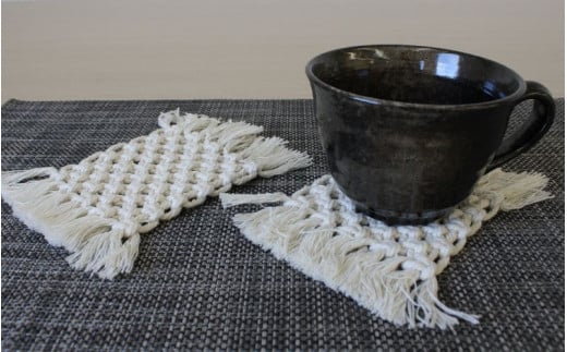 【ハンドメイド】マクラメ コースター /  マット テーブルウェア 敷物 雑貨 手作り【stn002】