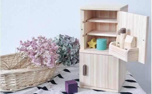 IKONIH ままごと冷蔵庫/ おもちゃ 子供 こども オモチャ 玩具 プレゼント お祝い 木 出産祝い 安全 オーガニックトイ ファーストトイ 冷蔵庫【kip003】