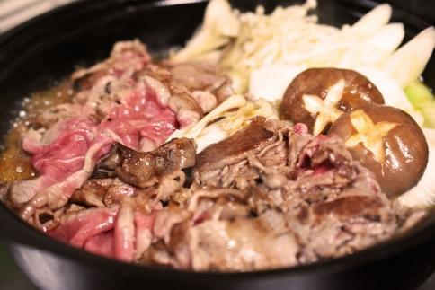 【熊野牛】赤身スライス すき焼き・しゃぶしゃぶ 700g (粉山椒付) 【SW54】