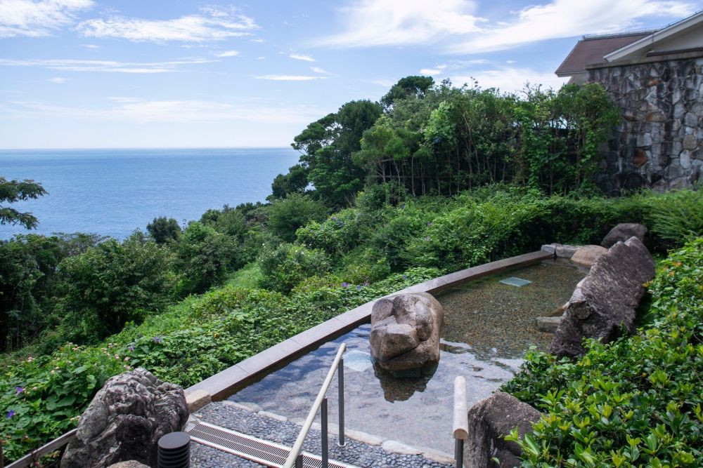 南紀勝浦温泉 宿泊割引券 3,000円相当