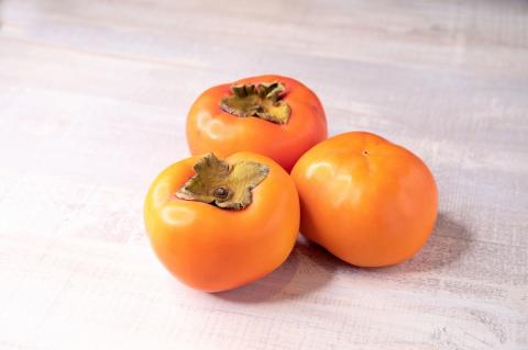 和歌山県産の美味しい富有柿 約4kg （10～15玉入り）【11月上旬から12月中旬に順次発送予定】【mat104】