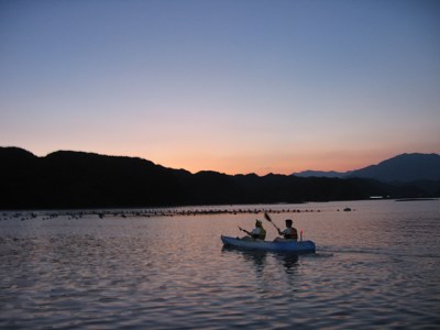 森浦湾カヤック体験（大人）中学生以上　太地フィールドカヤック2時間体験コース / アクティビティ レジャー 体験チケット 観光【tgk106】