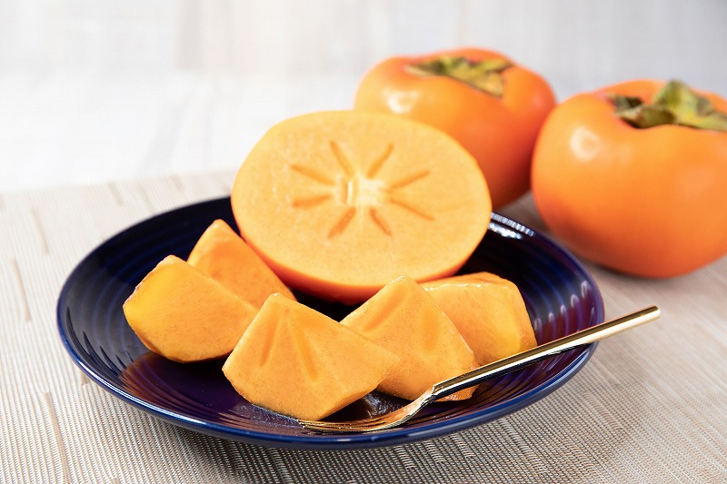 和歌山県産の美味しい富有柿 約4kg （10～15玉入り）【11月上旬から12月中旬に順次発送予定】【mat104】