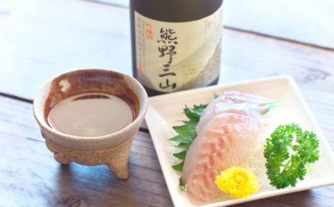 和歌山の地酒3本セット（那智の滝 300ml×1本+熊野三山 300ml×2本）【nkm001B】