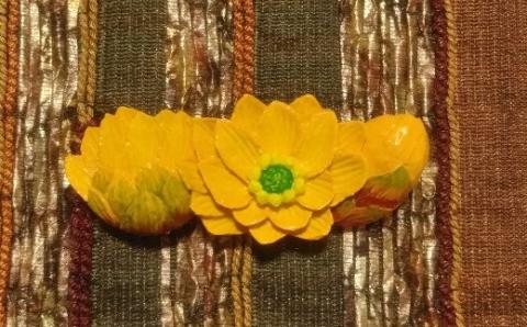1月の帯留め（福寿草）（兼ブローチ）【hms001】