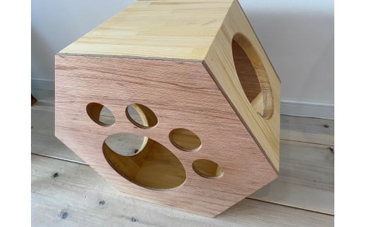 ハニカムカムふたあり　～大工職人が作る猫ちゃんの六角形ﾎﾞｯｸｽ～