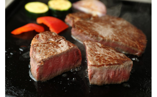 鳥取和牛赤身ステーキ120g（YG493）