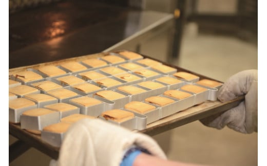 藍苺ブルーベリーケーキ5個入×1、鳳梨パイナップルケーキ５個入×1