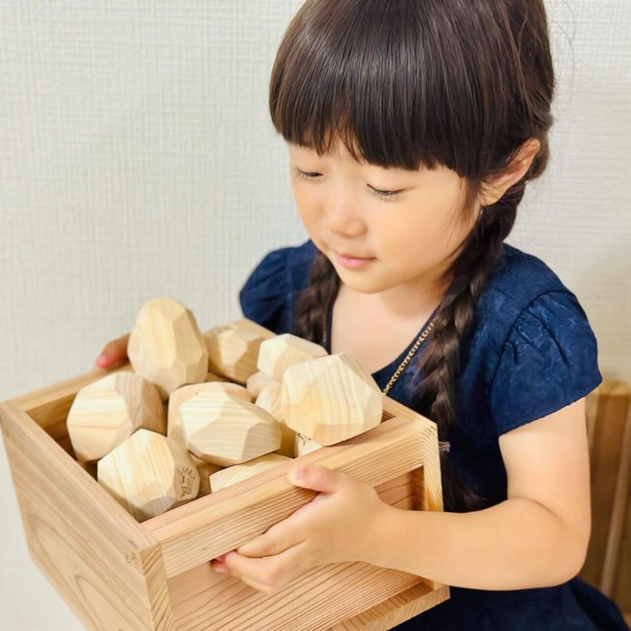 ジャガツムリ【ジャガイモみたいな積木】