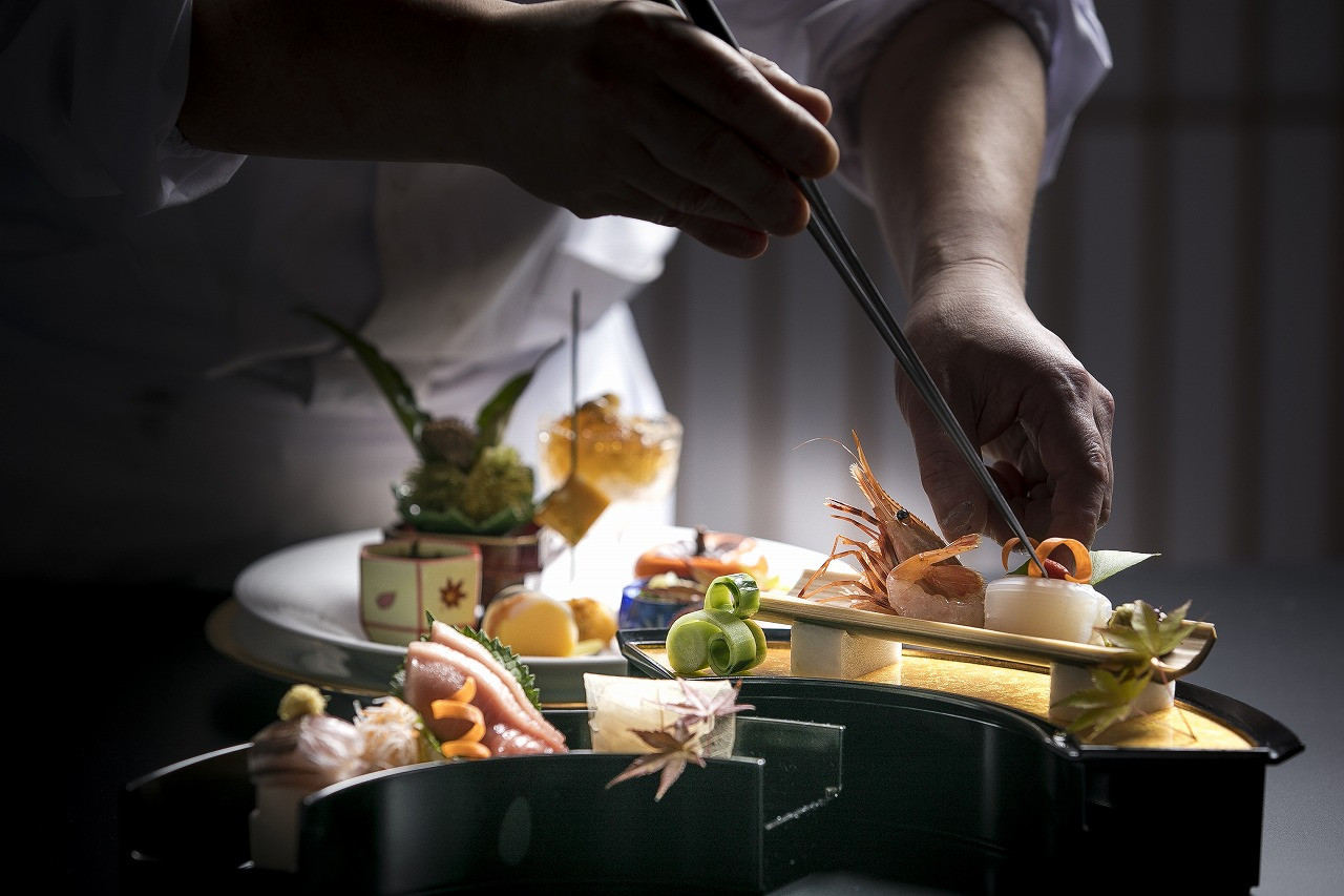 「皆生グランドホテル天水」「華水亭」共通　5,000円宿泊割引商品券