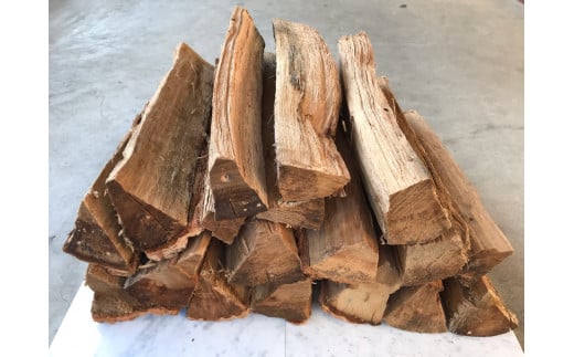 薪 クヌギ・アベマキのミックス（23kg箱入り） 鳥取県産 広葉樹 薪ストーブ たき火 キャンプ アウトドア BBQ