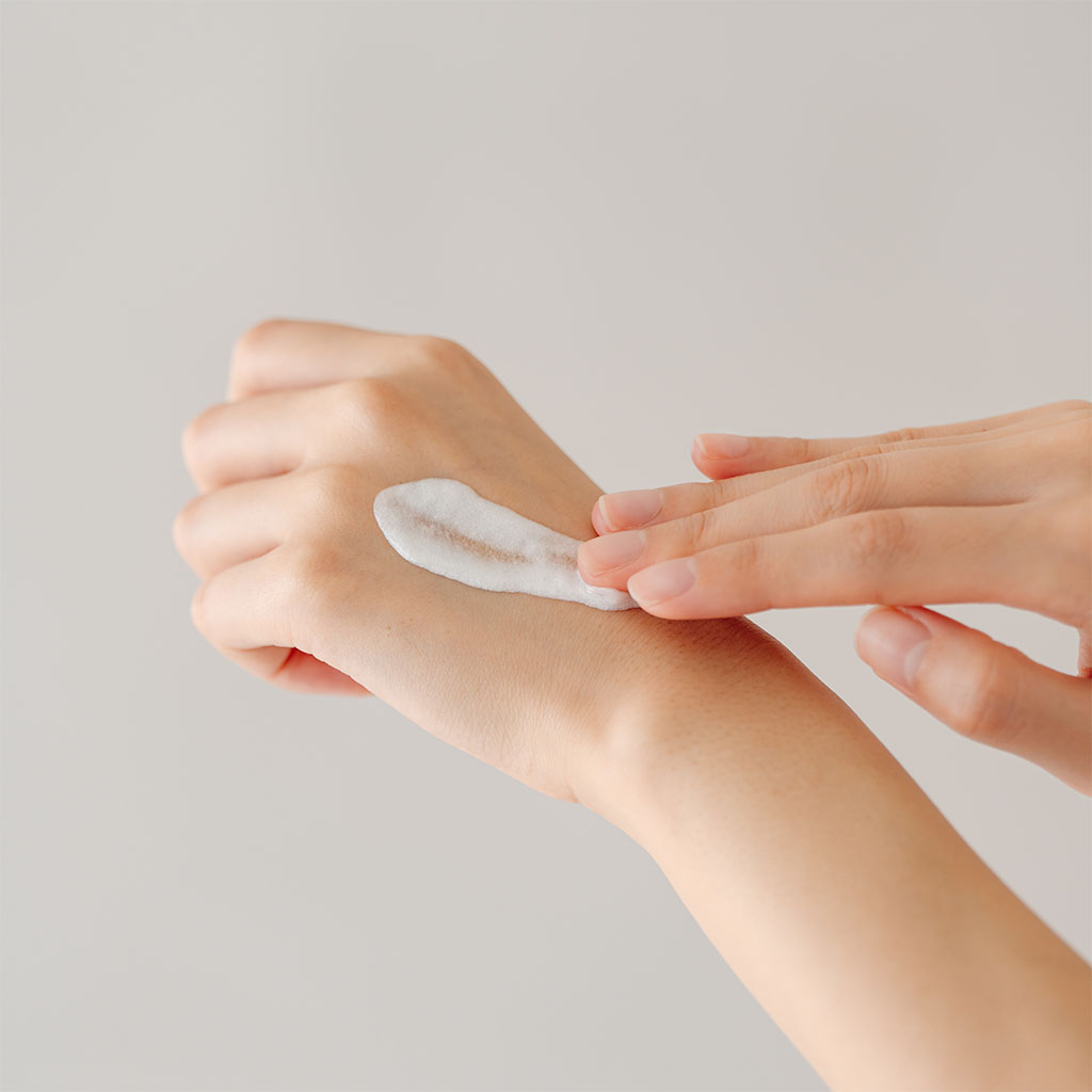 天然由来成分100% オーガニック フェイスクリーム 無香料 40ml 1本 PURE ESSENCE【sm-DZ010】【ONPA JAPAN】