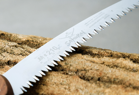 151．カスタムハンドル 　ノコギリ　（ウォールナット材）