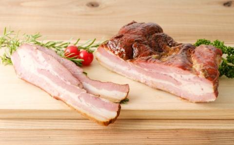 6．こだわりベーコンブロック６５０g