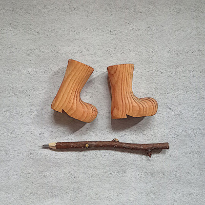 こびとのブーツペンスタンド ー季節の枝ペン付きー