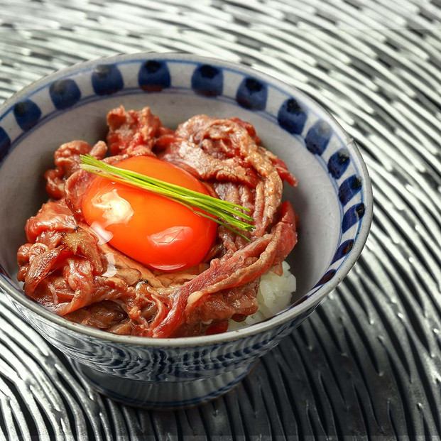 【和牛セレブ】鳥取和牛ミックス切り落とし320g【化粧箱入り】