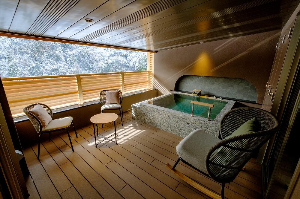 三朝温泉 三朝館 スイートルーム ペア宿泊券（1泊2食付き）【GW、お盆、年末年始等ご利用不可日有】