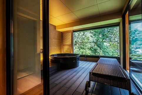 三朝温泉 万翆楼 最上階スイートペア宿泊券（1泊2食付き）【GW、お盆、年末年始等ご利用不可日有】