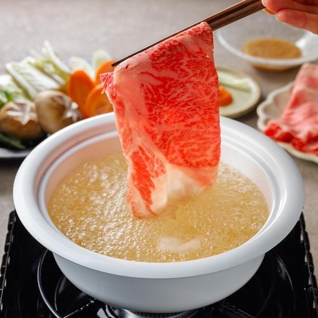 【12か月定期便】鳥取和牛肩ロースすき焼きしゃぶしゃぶ用500g 373