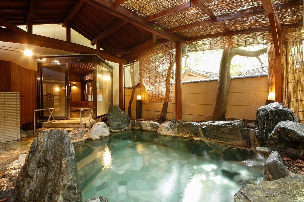 ≪2026年9月30日までの利用限定≫【三朝温泉 依山楼岩崎】平休日1泊2食付 ペア宿泊券《【山水閣】和室12.5畳》