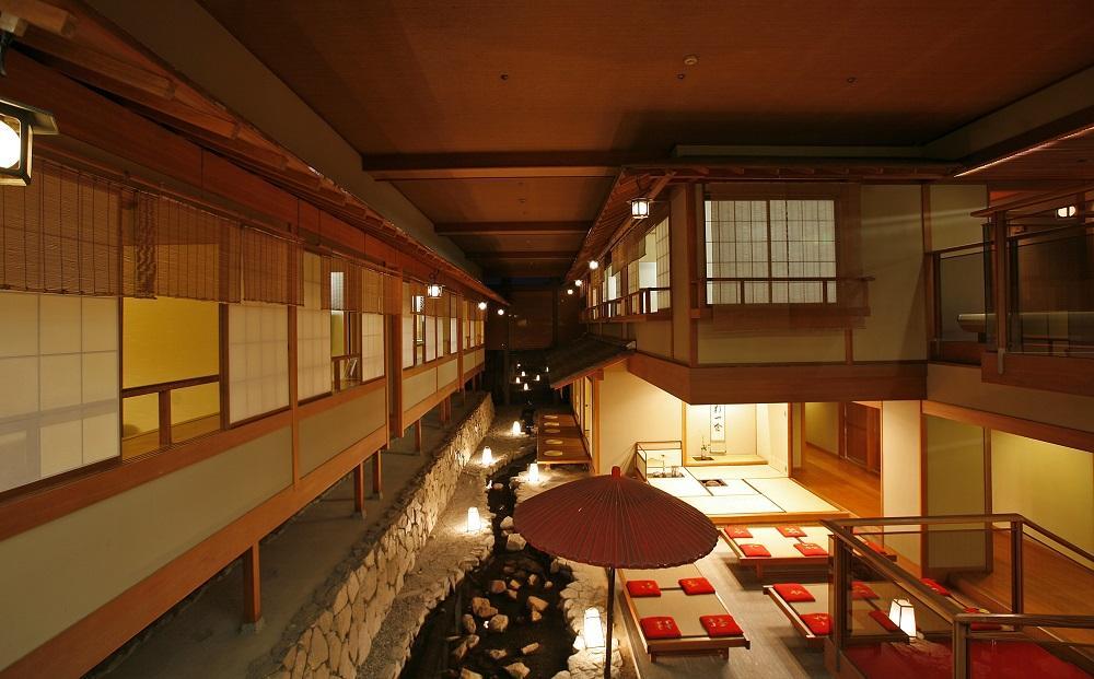 ≪2026年9月30日までの利用限定≫【三朝薬師の湯万翆楼】ペア日帰り入浴券（昼食「会席料理 銀扇」・1ドリンク・バスタオル貸出付）