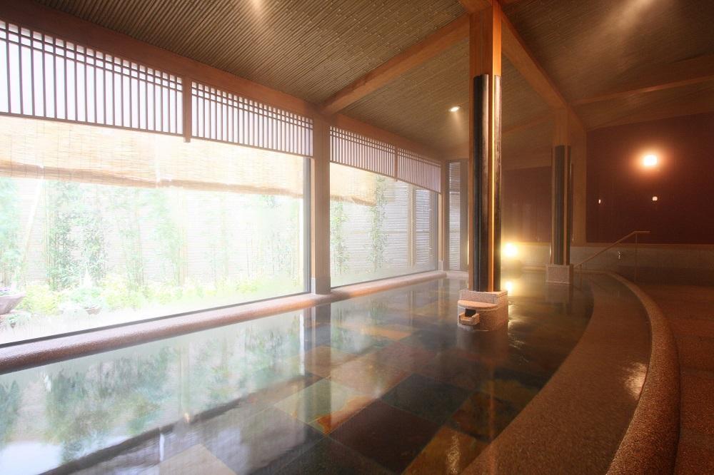 ≪2026年9月30日までの利用限定≫【三朝薬師の湯万翆楼】ペア日帰り入浴券（昼食「会席料理 銀扇」・1ドリンク・バスタオル貸出付）