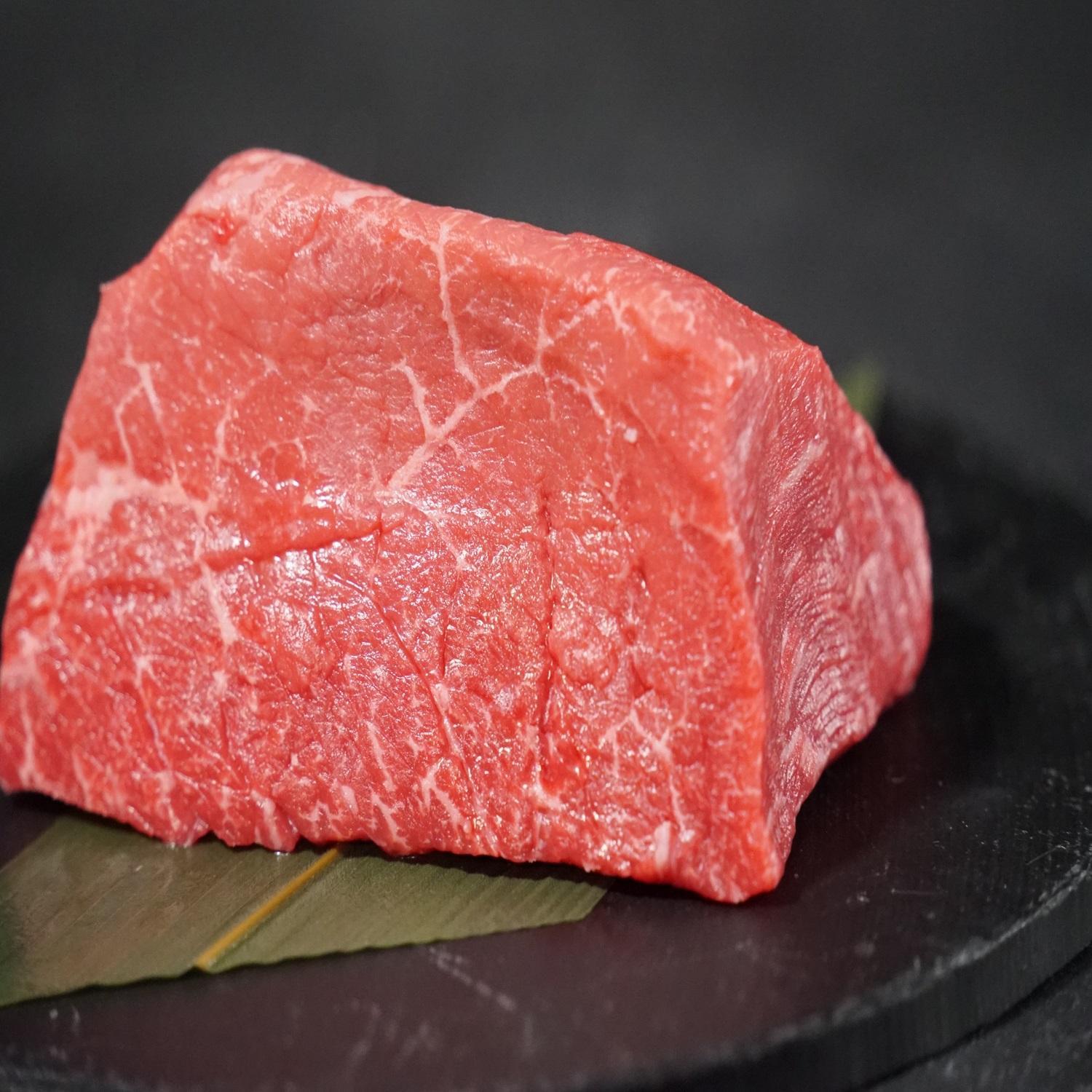 鳥取和牛 赤身肉 ブロック やわらか 300g KT010-023