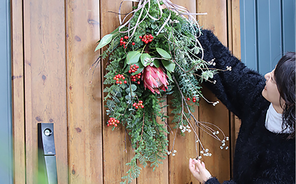 952.ホリデーシーズンを愉しむスワッグ――フレッシュからドライフラワーへ。長く飾れる季節限定品 冬支度