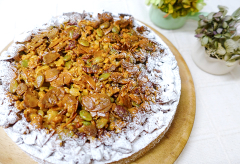 キャラメルナッツタルト（18cmホール）