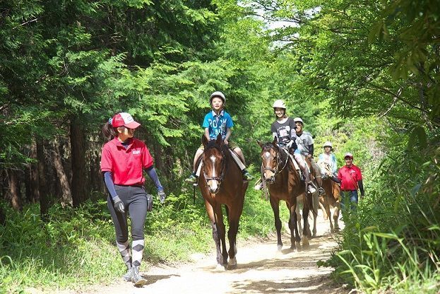 DJ-02大山乗馬センター割引券（３０００円分）