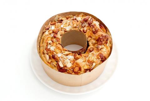 南部町産小麦のメープルナッツシフォンケーキ