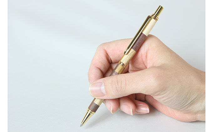 寄木のシャープペンシル・チェック