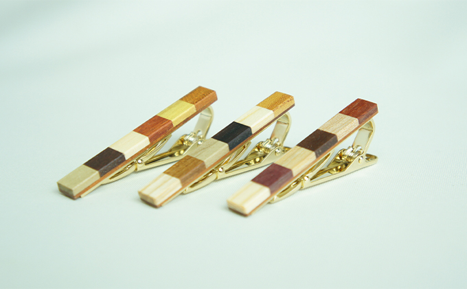 寄木のボーダーネクタイピン