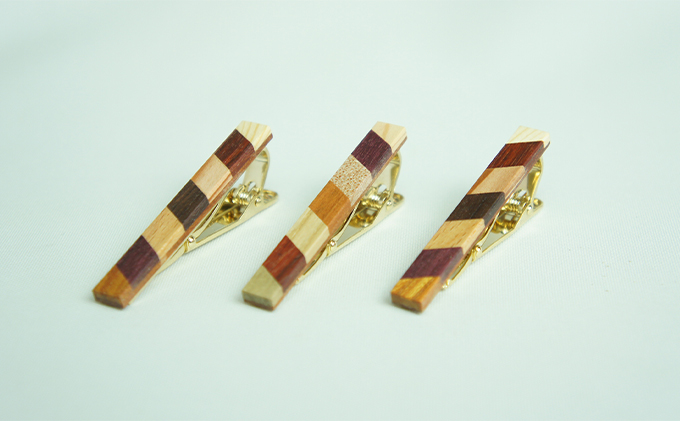 寄木の斜めボーダーネクタイピン