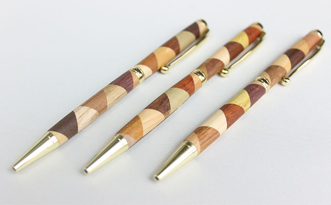 寄木のボールペン・三角チェック