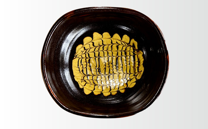 スリップウェア楕円鉢ウズラ（鶉）　島根県松江市/株式会社湯町窯 [ALDM013]