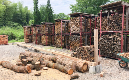 広葉樹薪をミックス！自伐の薪 約25kg 120サイズ段ボール1箱(重量160サイズ相当) 島根県松江市/やおら林業舎 [ALFB002] アウトドア キャンプ