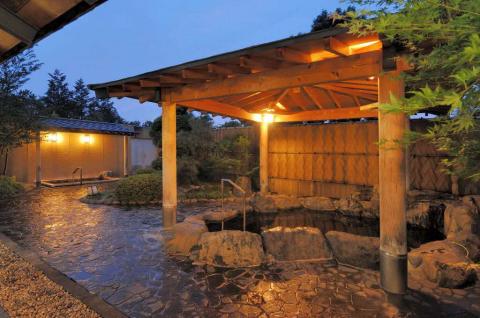 【湯屋温泉】リフレパークきんたの里 館内利用券 9000円分 利用券 島根 おもてなし 観光 温泉 レジャー イベント 旅行 体験 チケット 宿泊 補助券 【162_1412】