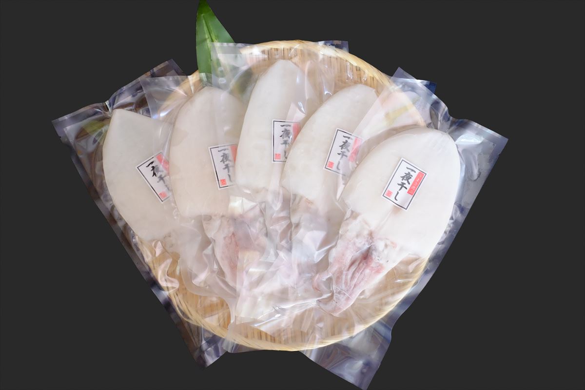 大きな「白いか一夜干し（4枚～5枚）」 白いか 一夜干し 干物 干もの 御中元 御歳暮 ギフト 新鮮 厳選 海鮮 セット 個包装 魚介類 【136_1998】