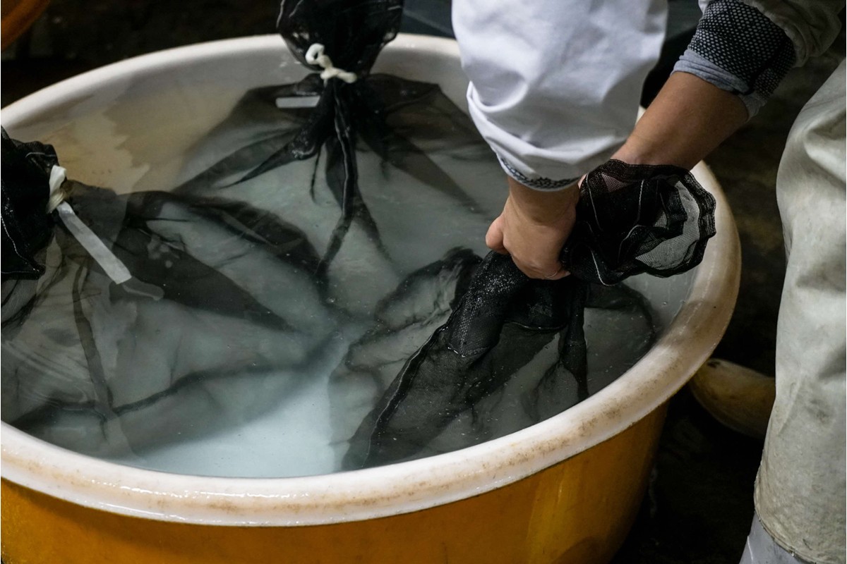 環日本海 大吟醸 荒波1800ml お酒 酒 大吟醸 冷酒 荒波 16度 おすすめ お取り寄せ 【021_2059】