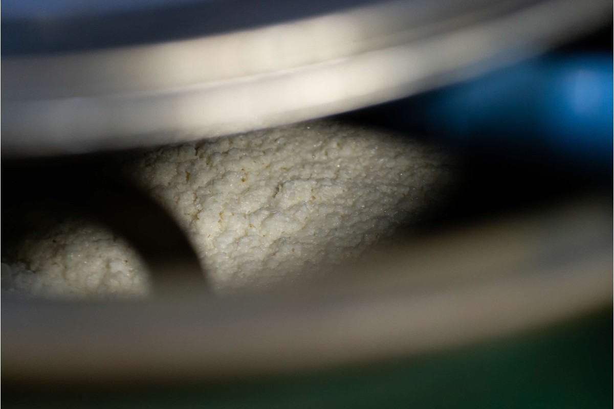 環日本海 大吟醸 荒波1800ml お酒 酒 大吟醸 冷酒 荒波 16度 おすすめ お取り寄せ 【021_2059】