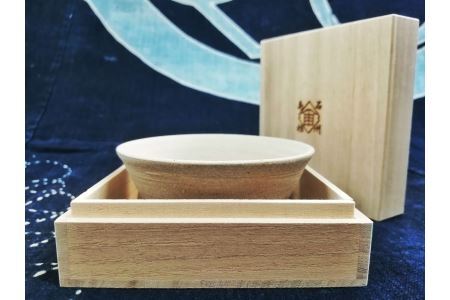 石見神楽の鬼面さかずき 瓦 瓦うつわ 盃 能面 石見神楽 伝統芸能 日本遺産 お祝い 贈り物 ギフト インテリア 陶器 【004_2051】