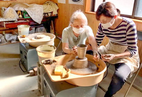 D-1056 島根県益田への旅＜益田市発着 / 1泊2日 / 朝夕食付 / 雪舟焼体験付 / 添乗員なし＞