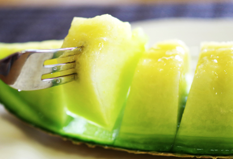 B-1150 糖度14度以上のアムスメロン 高級赤秀品　1ケース(3～5玉)【メロン 先行予約 糖度14度以上 アムスメロン めろん 高級 赤秀品 1ケース (3～5玉) メロン 早期予約 季節限定 期間限定 果物 くだもの フルーツ 贈答品 お土産 プレゼント 贈り物 ギフト 贈答】