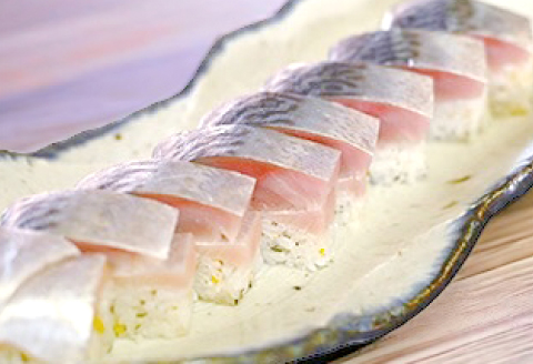 B-1080 山陰ぶち旨グルメ　のどぐろ棒寿司（どんちっちのどぐろ）鯖棒寿司（ほろ酔い鯖）各1本【寿司 すし 棒寿司 冷凍寿司 海鮮 鯖 さば のどぐろ ノドグロ アカムツ 冷凍 セット ギフト お土産 贈答 贈り物 プレゼント】