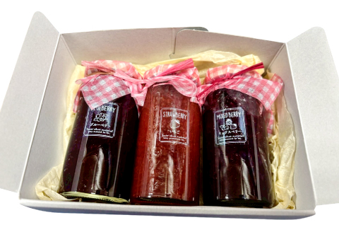 A-1252 3種のジャム（いちご・ブルーベリー・ミックスベリー）【ジャム じゃむ jam セット 無添加 フルーツ 国産 果物 いちご 苺 ブルーベリー ミックスベリー  170g 3個 季節限定 期間限定 数量限定 果肉 贈り物 贈答 手土産 箱詰め 詰め合わせ プレゼント ギフト 手作り ハンドメイド スイーツ おやつ ケーキ パンケーキ 島根県 益田市】
